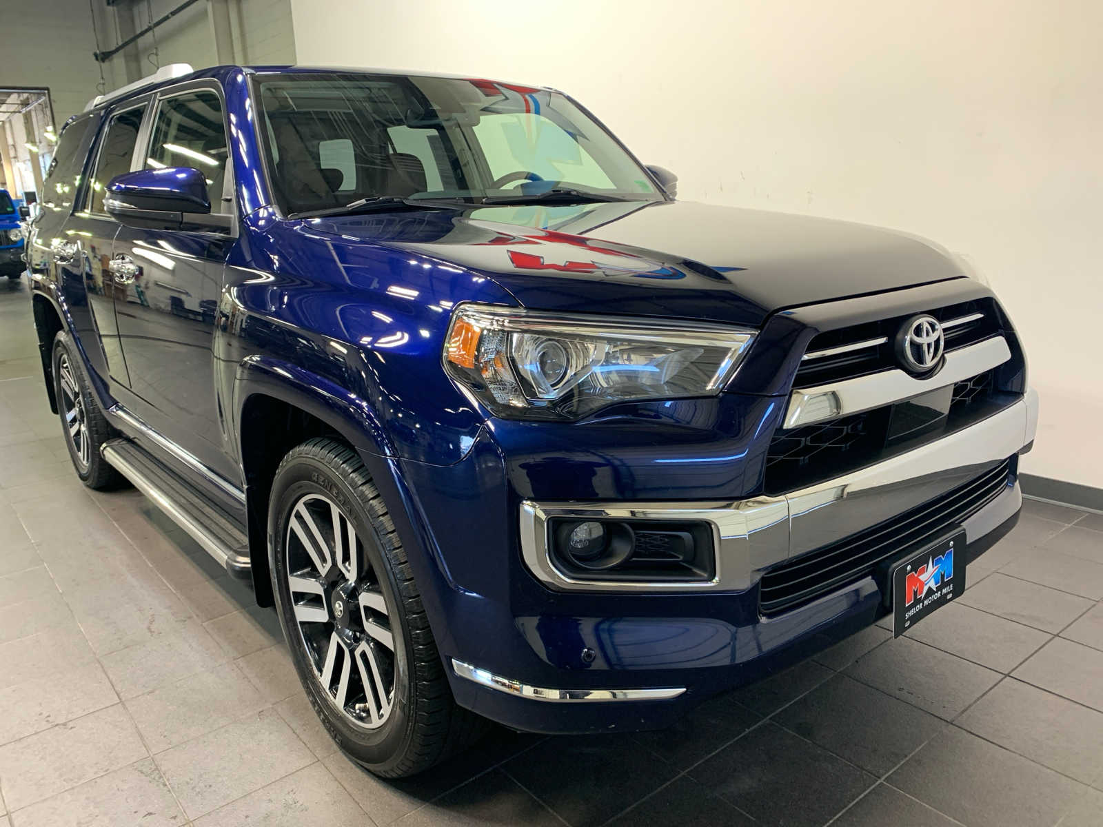 2020 Toyota 4Runner Limited photo 2