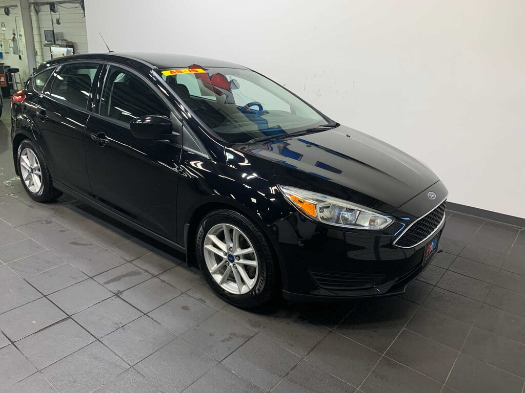 Used 2018 Ford Focus SE Hatchback