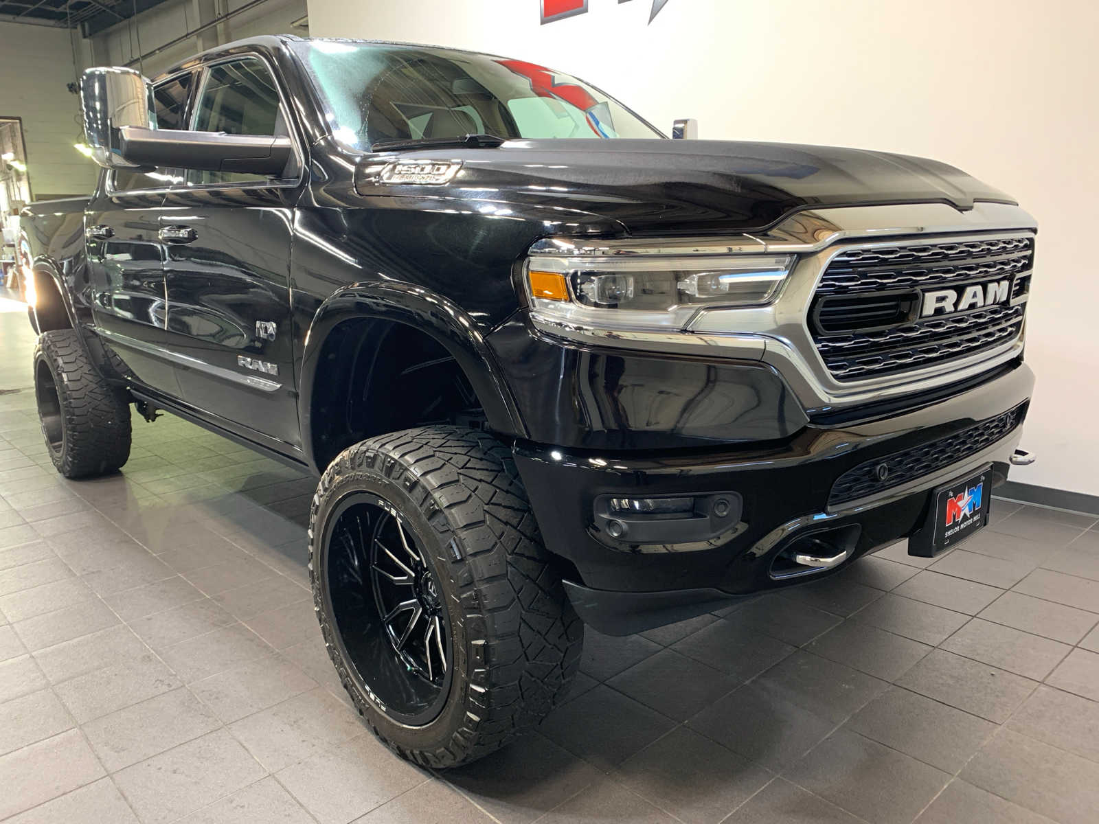 2020 Ram 1500 Limited photo 2
