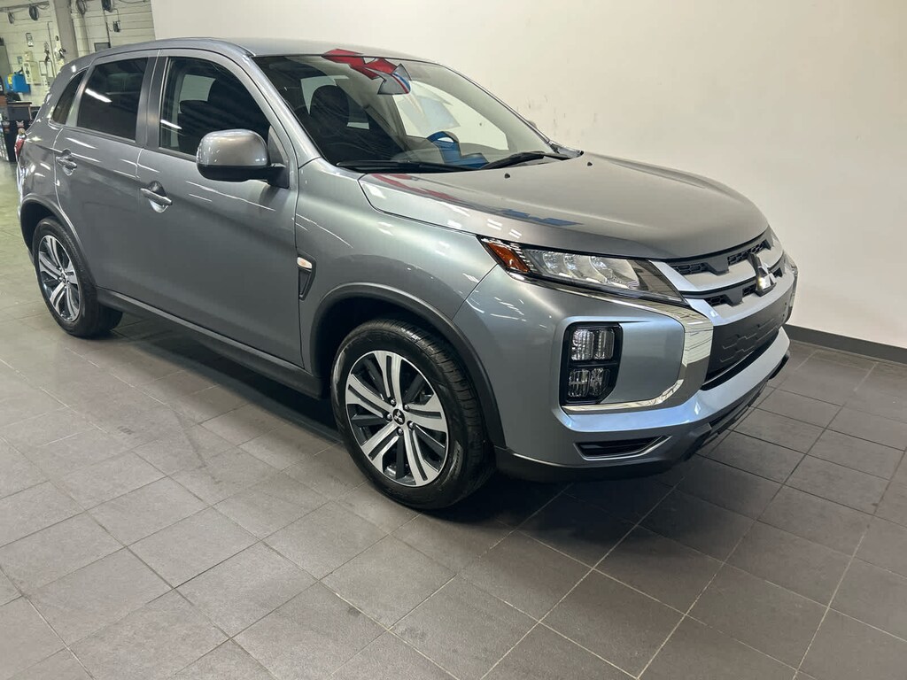 Used 2025 Mitsubishi Outlander Sport 2.0 ES SUV