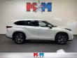Used 2022 Toyota Highlander Hybrid XLE SUV