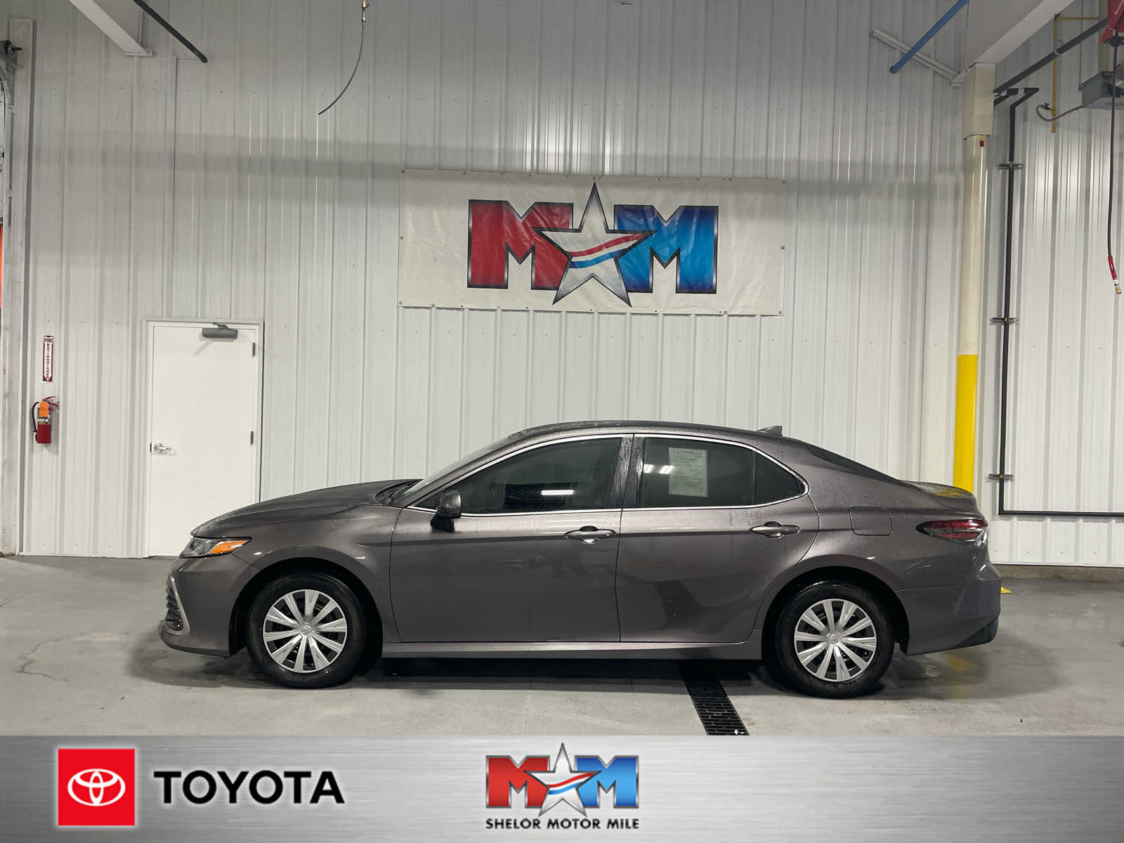  Toyota Camry Hybrid