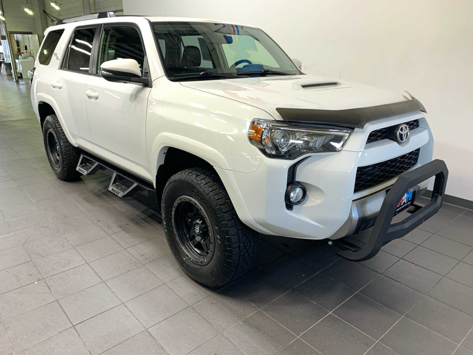 2018 Toyota 4Runner TRD Premium photo 2