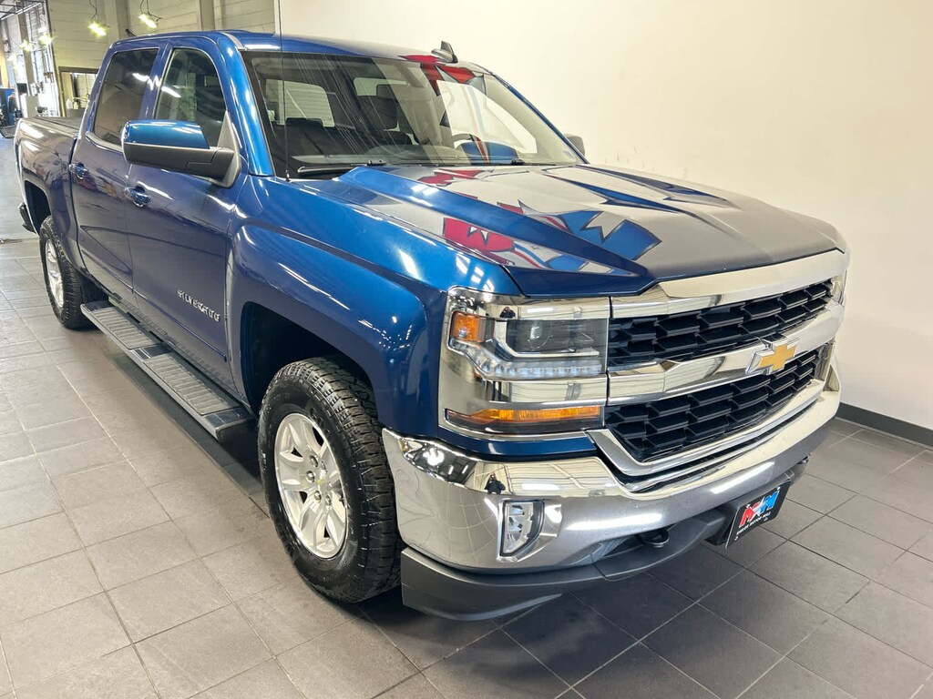 Used 2017 Chevrolet Silverado 1500 LT w/1LT Truck Crew Cab
