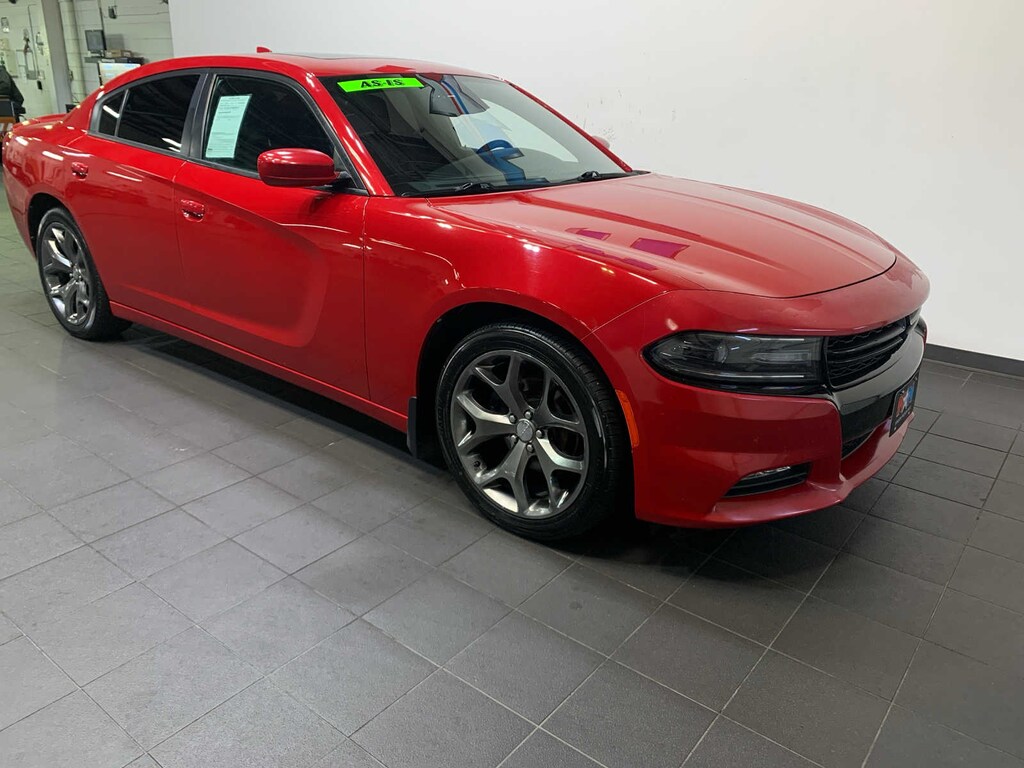 Used 2015 Dodge Charger SXT Sedan