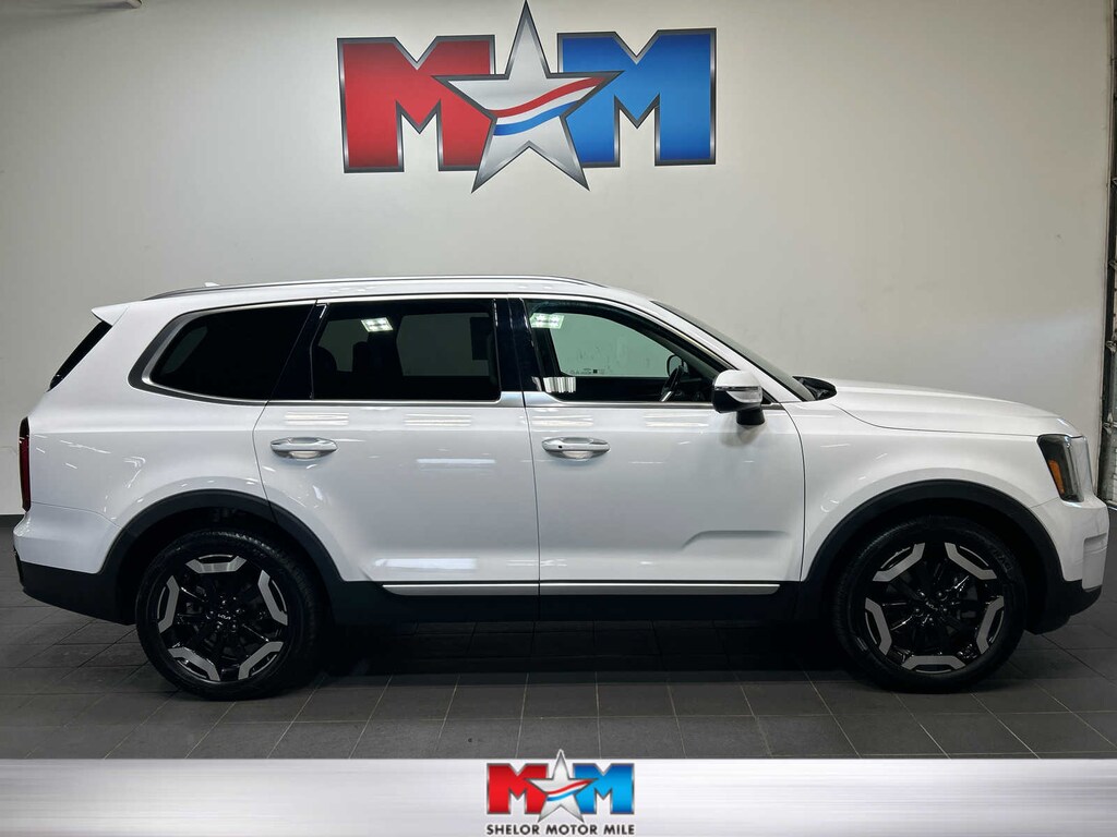 Used 2024 Kia Telluride S SUV