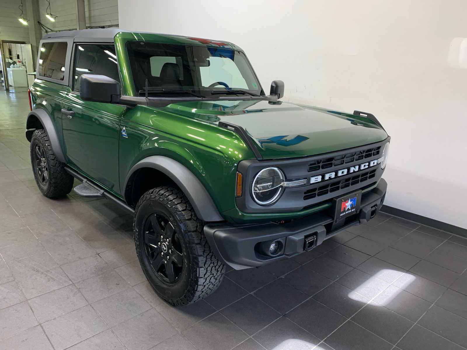 2023 Ford Bronco Black Diamond photo 2