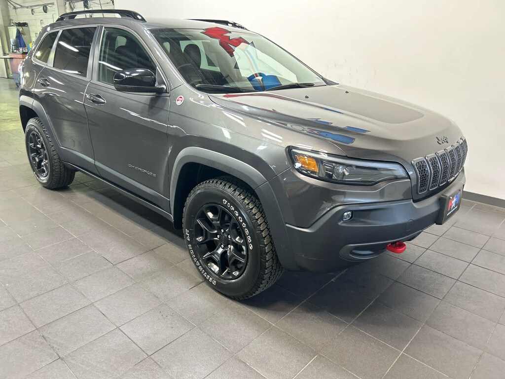 Used 2022 Jeep Cherokee Trailhawk SUV
