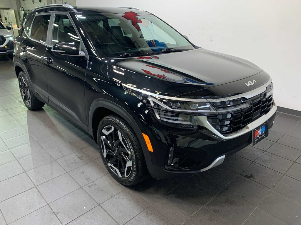 Used 2024 Kia Seltos SX SUV