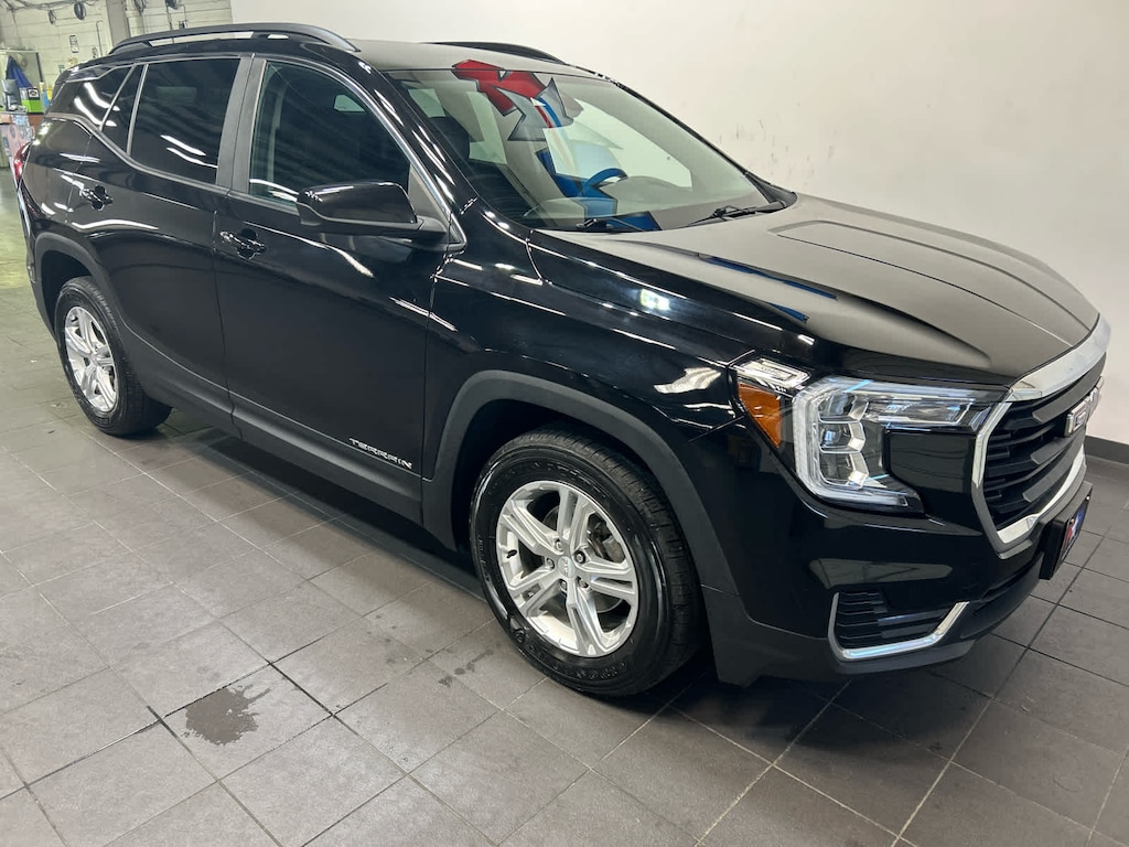 Used 2022 GMC Terrain SLE SUV