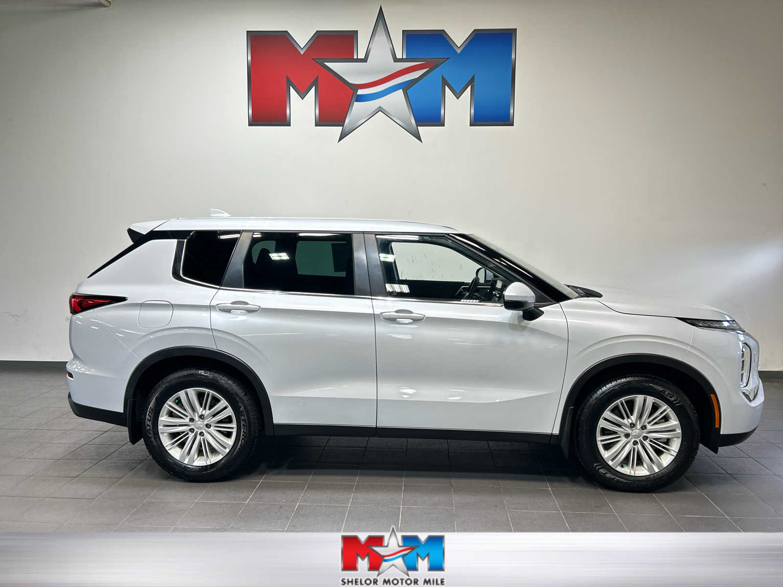 2023 Mitsubishi Outlander