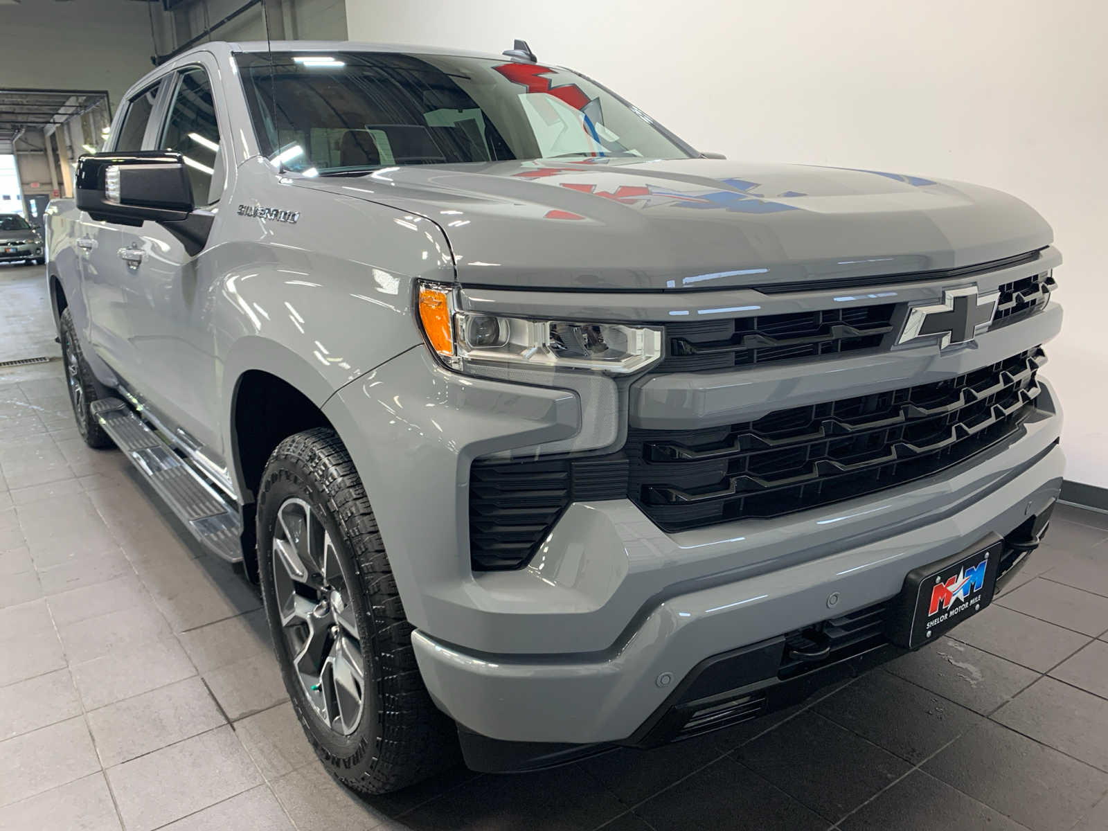2024 Chevrolet Silverado 1500 RST photo 2