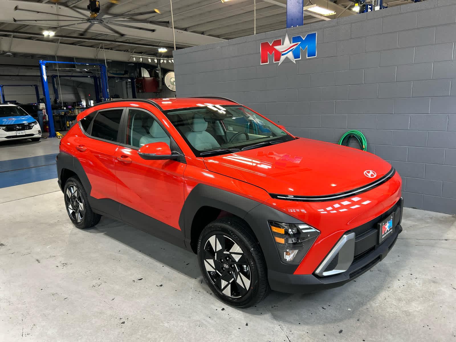 2025 Hyundai Kona SEL photo 2