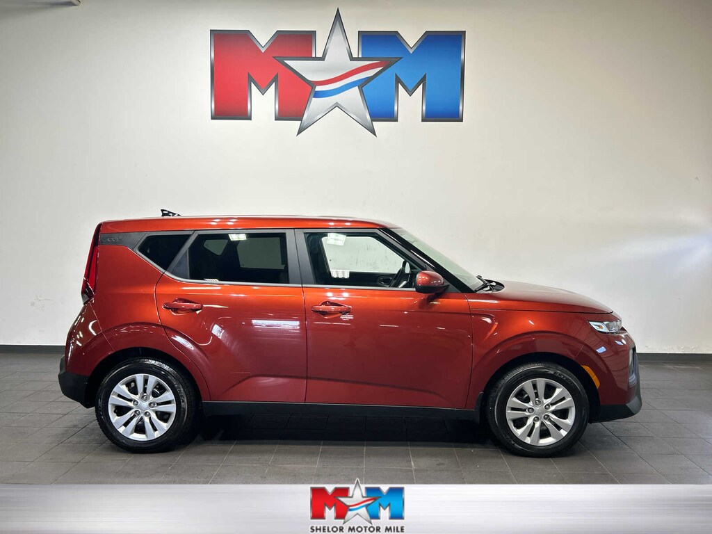 Used 2022 Kia Soul LX Hatchback