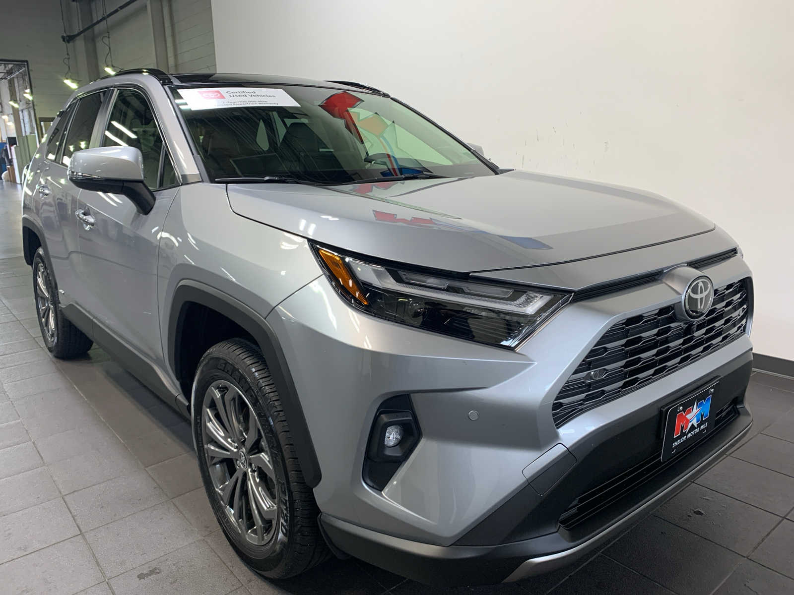 2025 Toyota RAV4 Hybrid Limited photo 2
