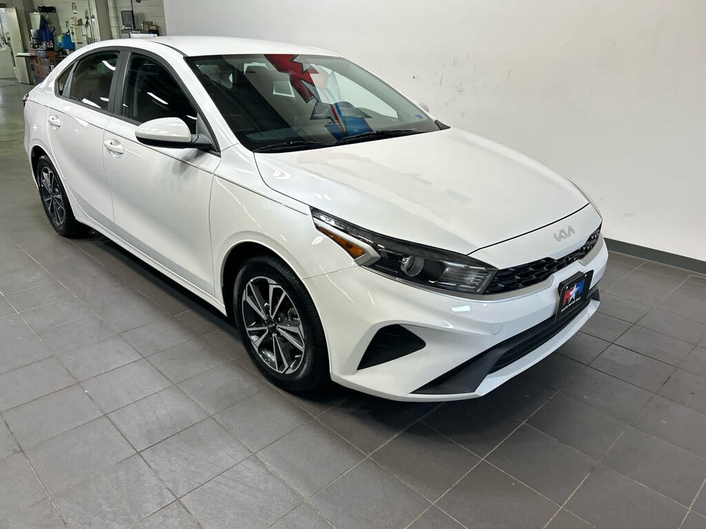 Used 2024 Kia Forte LXS Sedan
