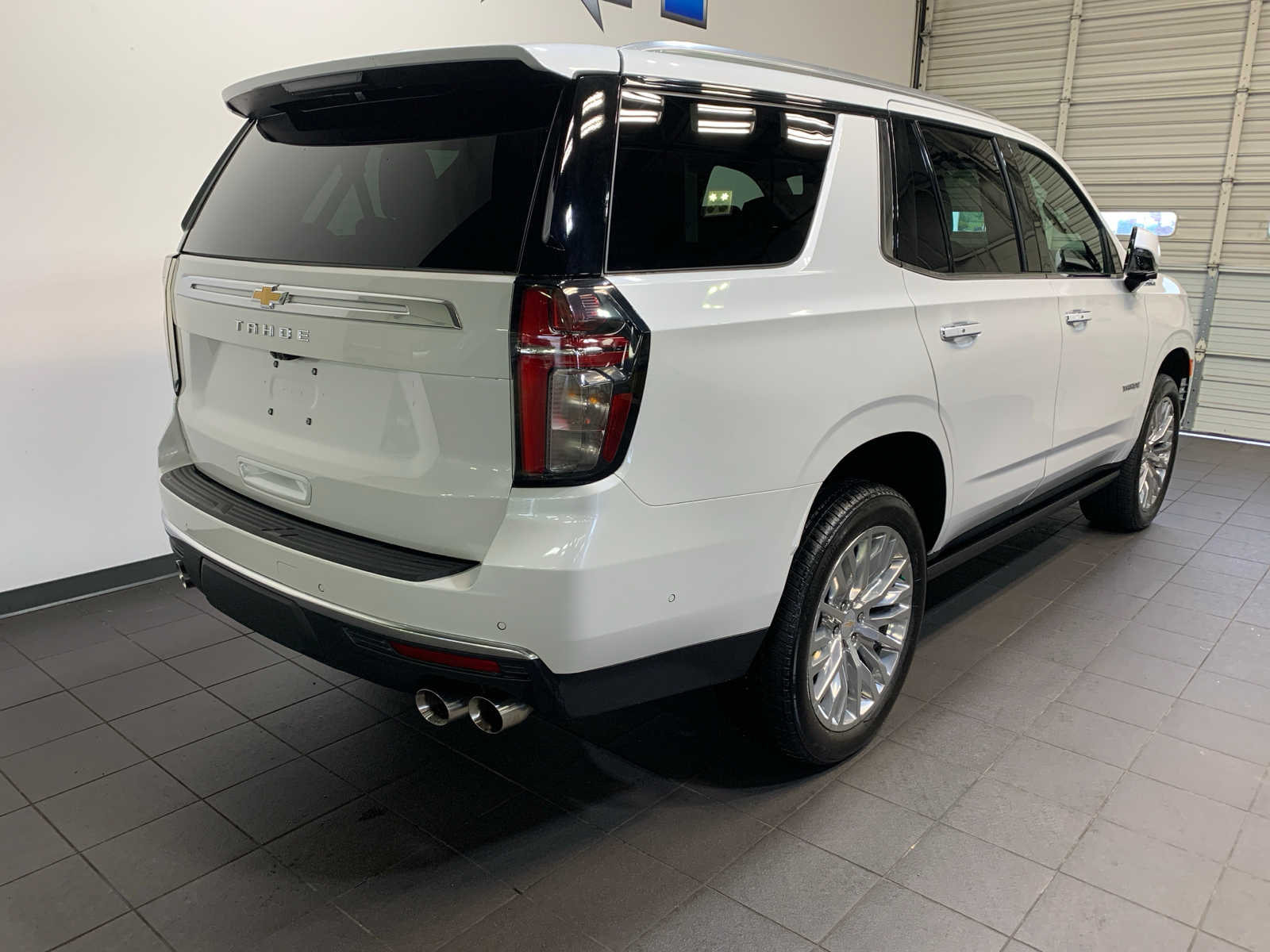 2024 Chevrolet Tahoe High Country photo 2