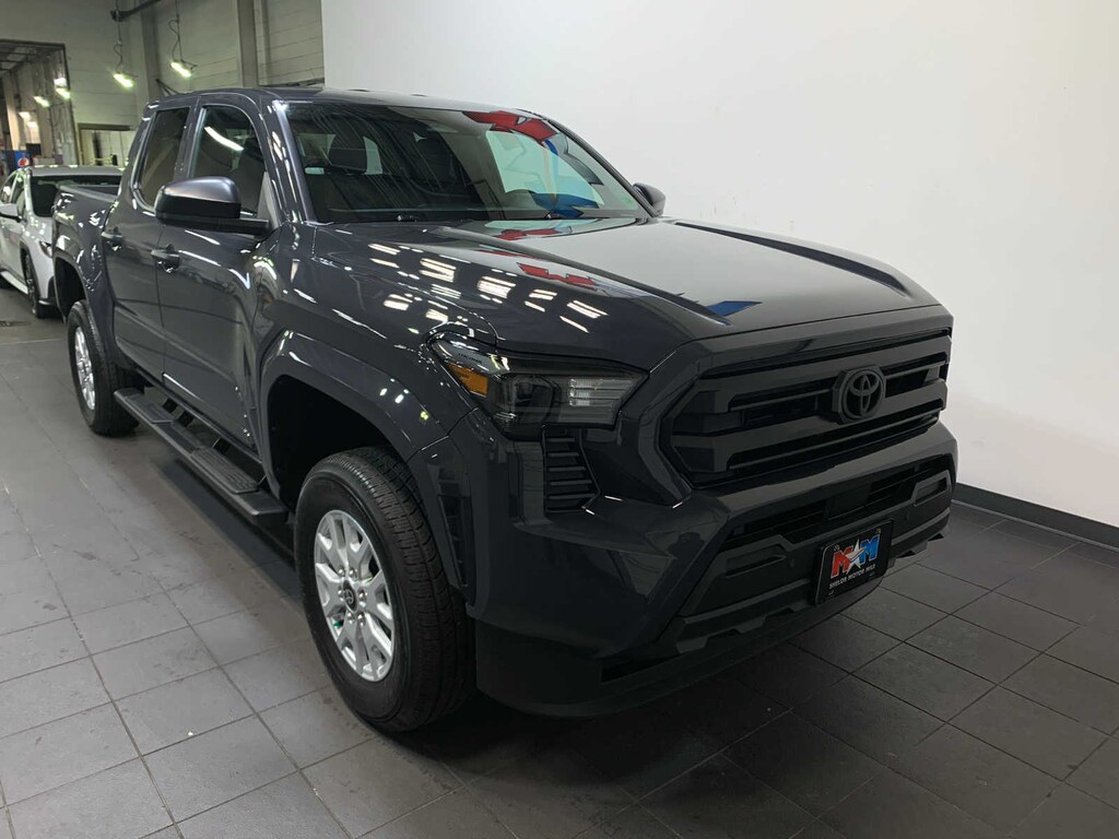 Used 2025 Toyota Tacoma SR Truck Double Cab