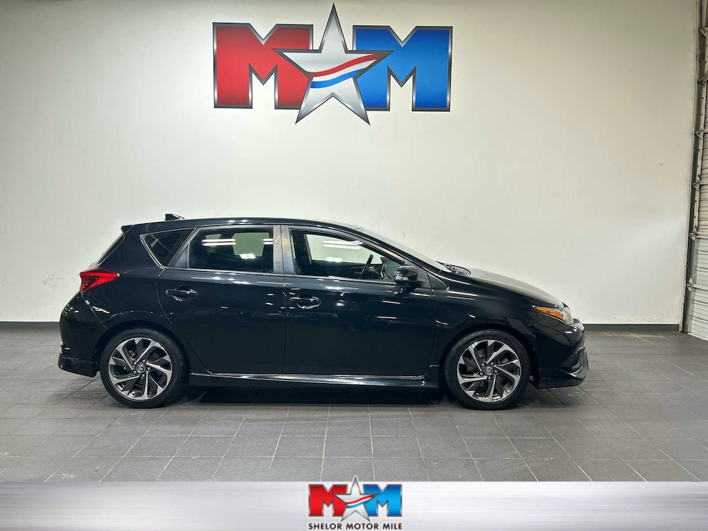 Used 2018 Toyota Corolla iM Base Hatchback
