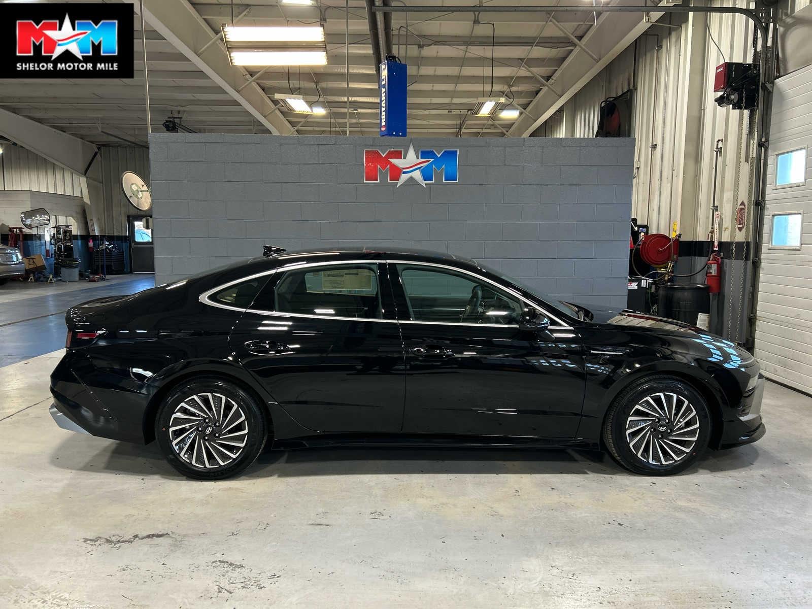 2026 Hyundai Sonata Hybrid SEL's photo