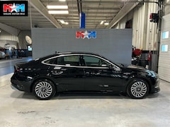 2026 Hyundai Sonata Hybrid SEL Sedan