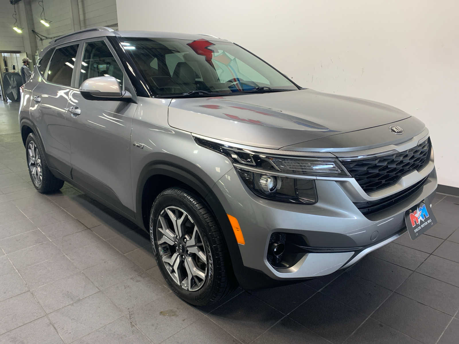 2021 Kia Seltos EX photo 2