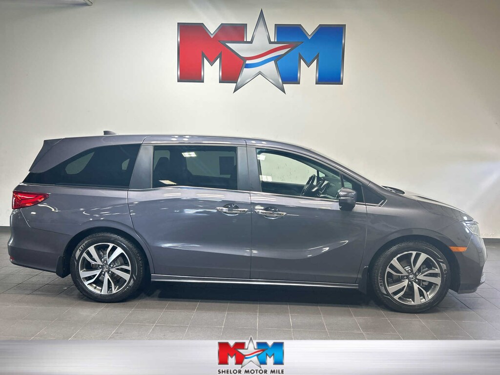 Used 2022 Honda Odyssey Touring Van