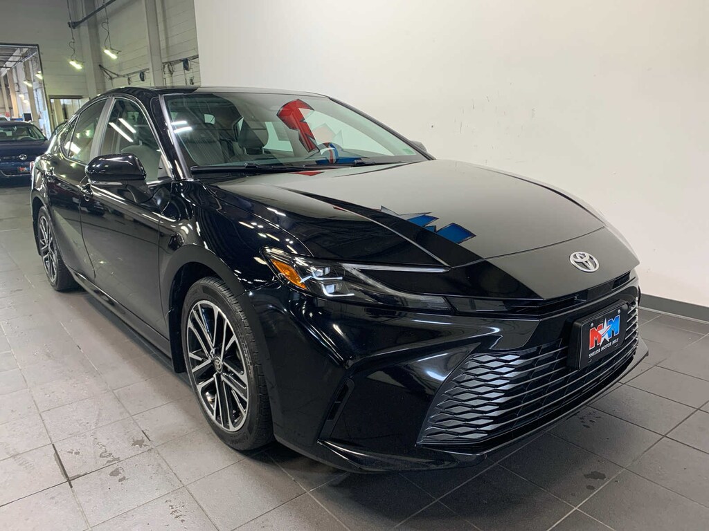 Used 2025 Toyota Camry XLE Sedan