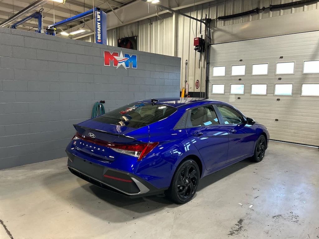 New 2026 Hyundai Elantra Hybrid SEL Sport Sedan