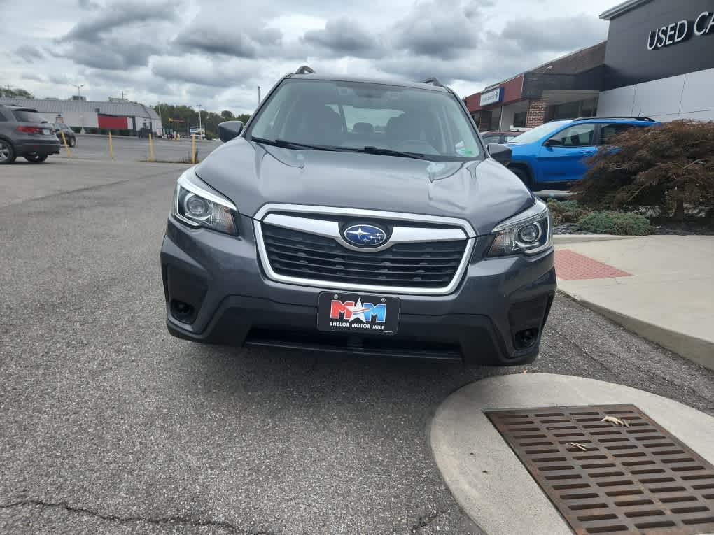 2020 Subaru Forester Premium photo 2