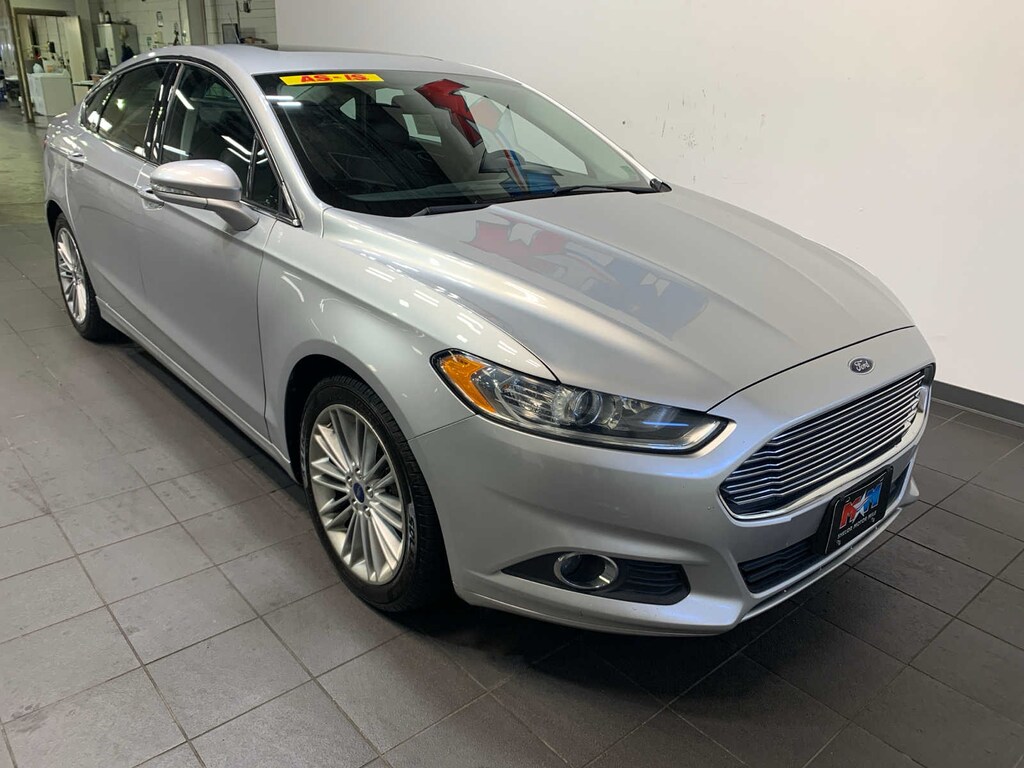 Used 2014 Ford Fusion SE Sedan