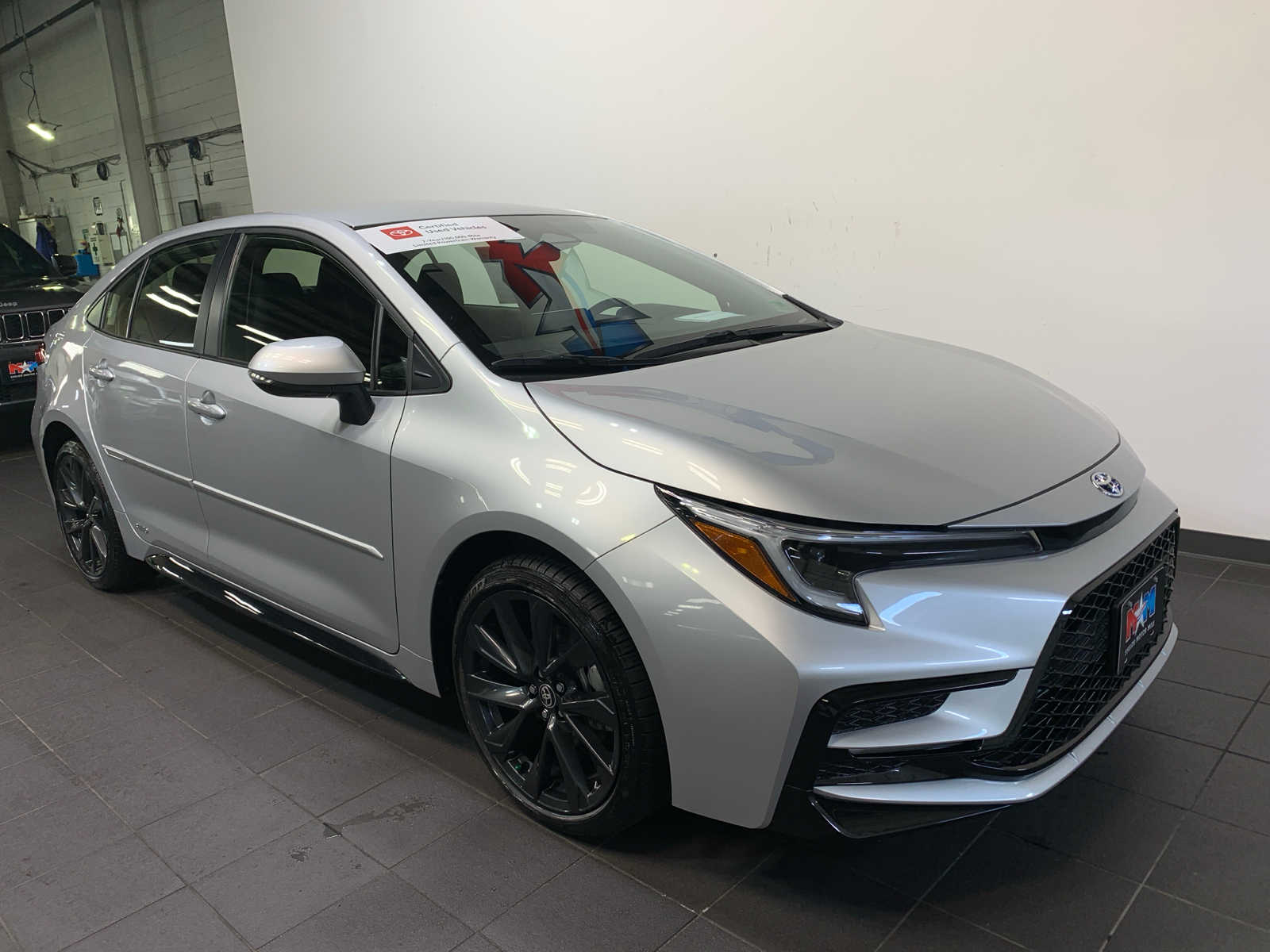 2024 Toyota Corolla Hybrid SE photo 2