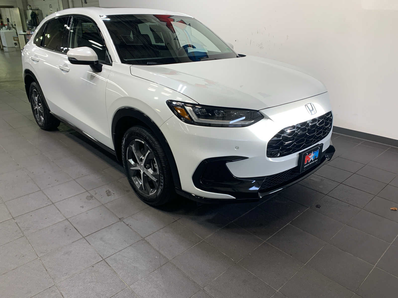 2024 Honda HR-V EX-L photo 2