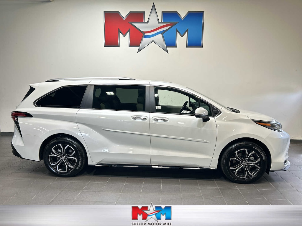 Used 2026 Toyota Sienna Platinum 7 Passenger Van Passenger Van