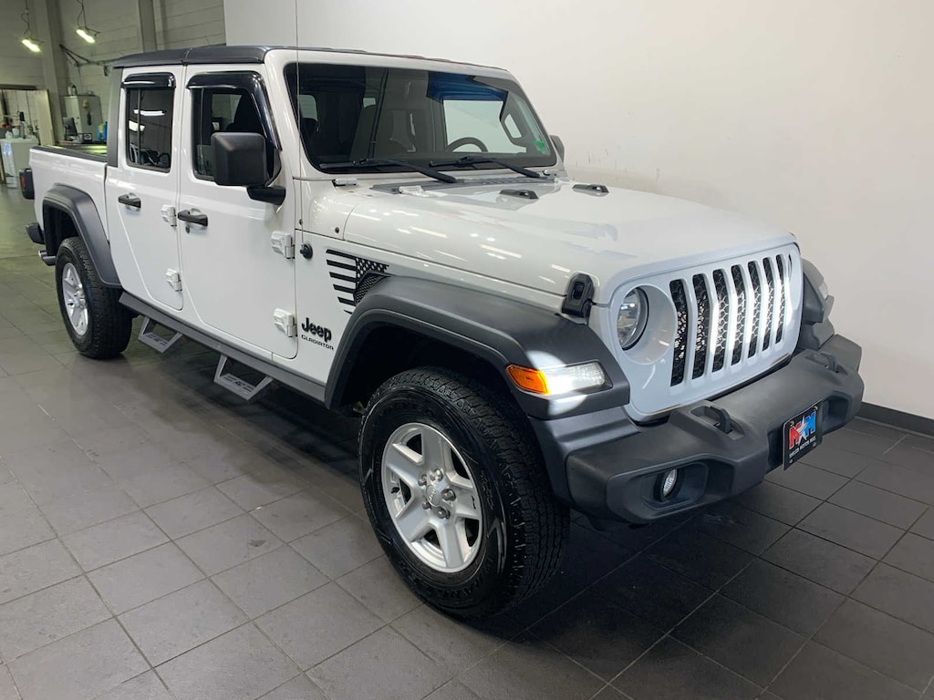 Used 2020 Jeep Gladiator Sport Truck Crew Cab