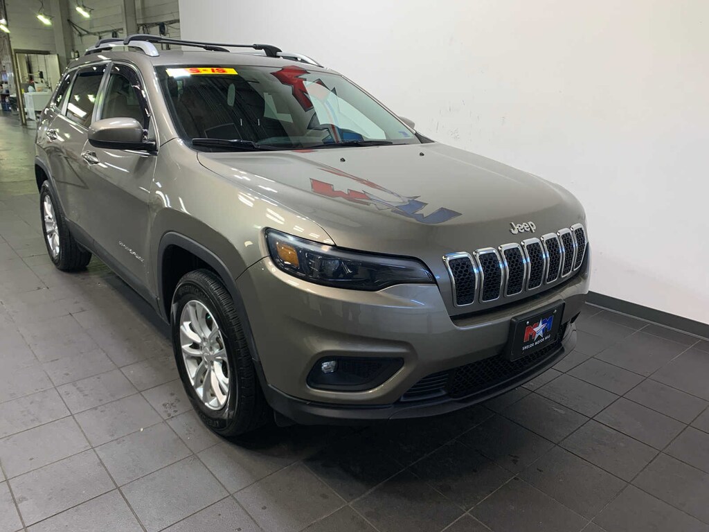 Used 2019 Jeep Cherokee Latitude 4x4 SUV