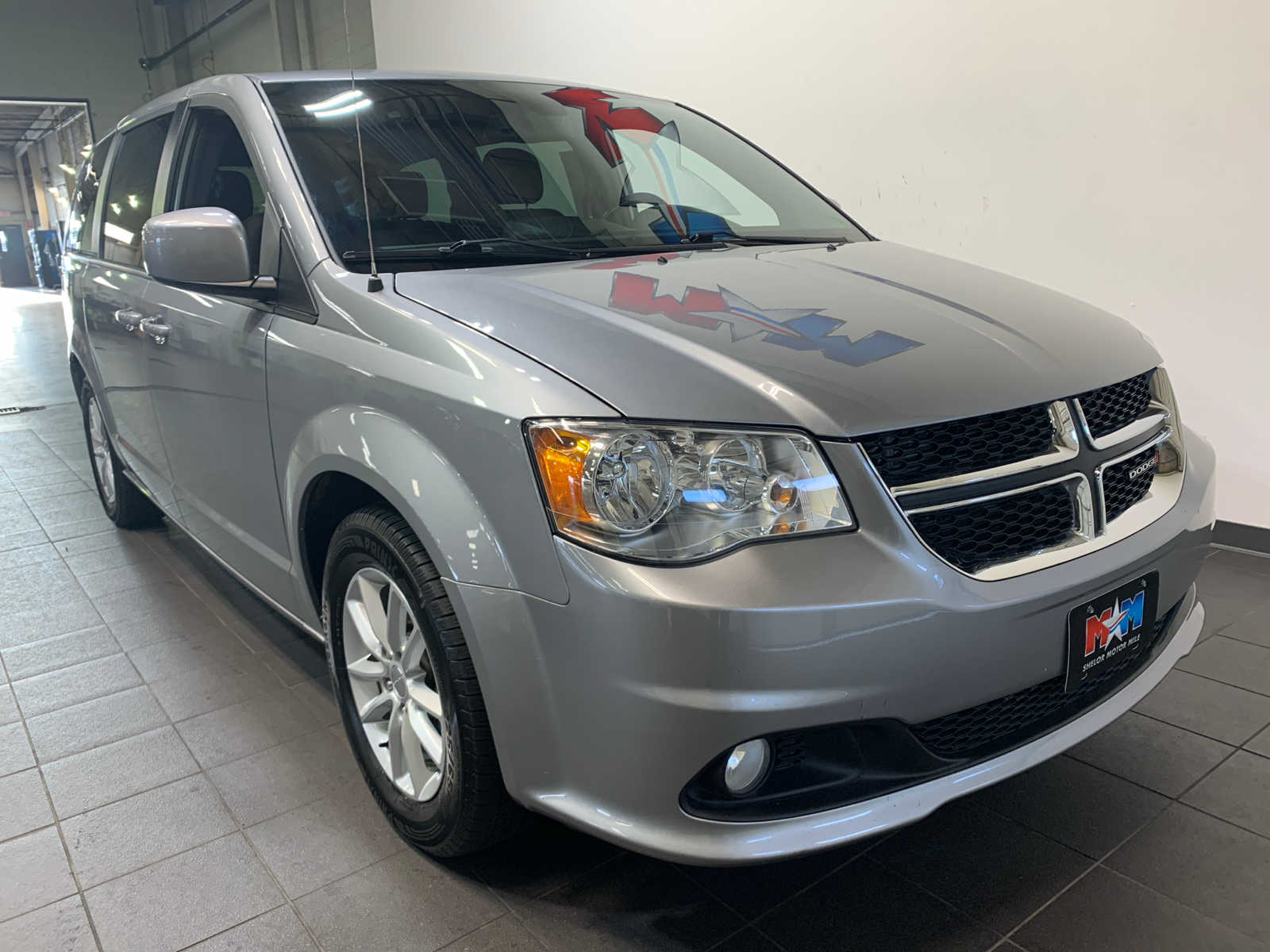 2020 Dodge Grand Caravan SE Plus photo 2
