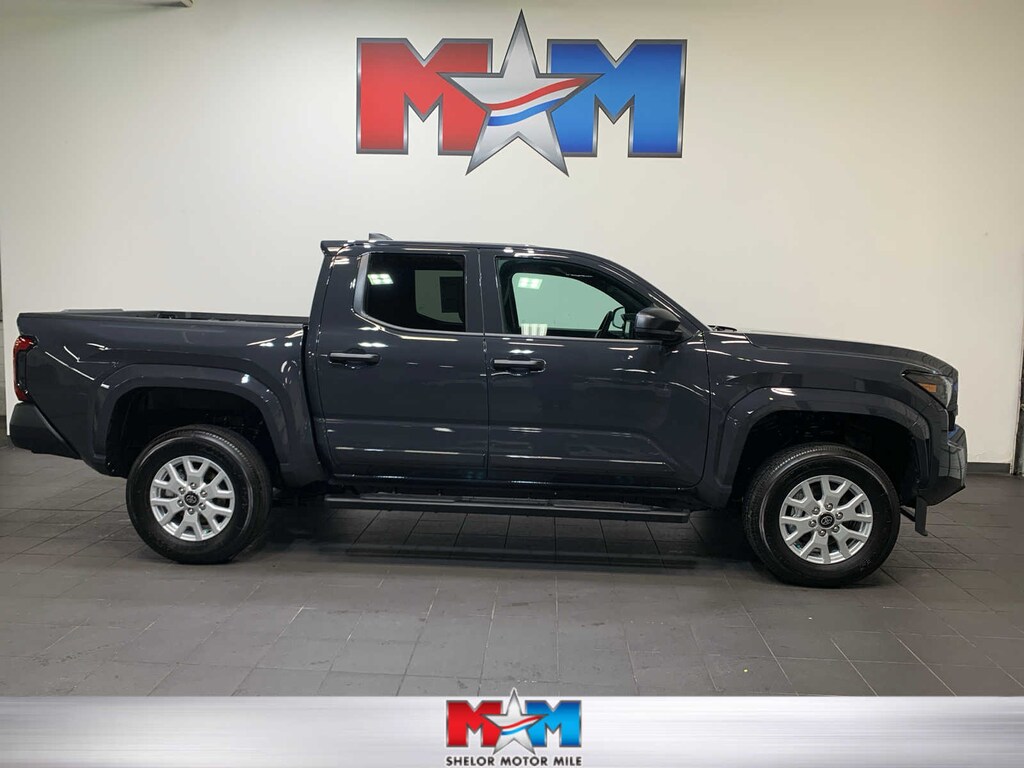 Used 2025 Toyota Tacoma SR Truck Double Cab