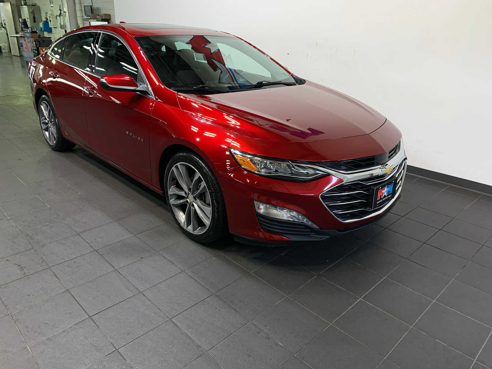 2022 Chevrolet Malibu Premier photo 2