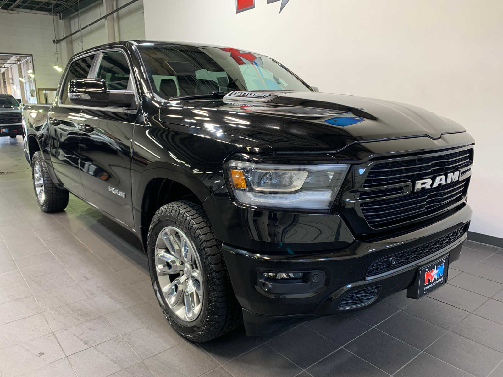 2023 Ram 1500 Laramie photo 2