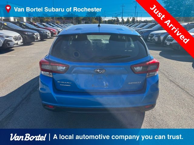 2023 Subaru Impreza Base photo 4