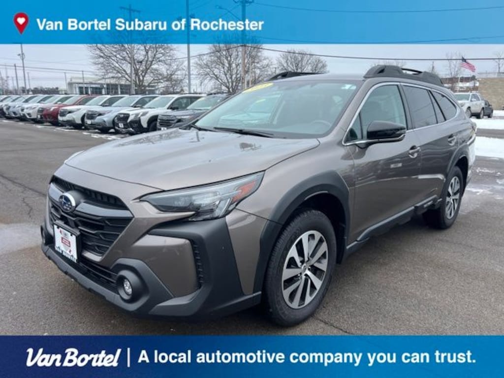 Used 2023 Subaru Outback Premium SUV