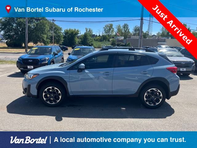 2022 Subaru Crosstrek Premium photo 2