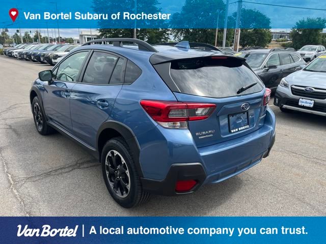 2022 Subaru Crosstrek Premium photo 3