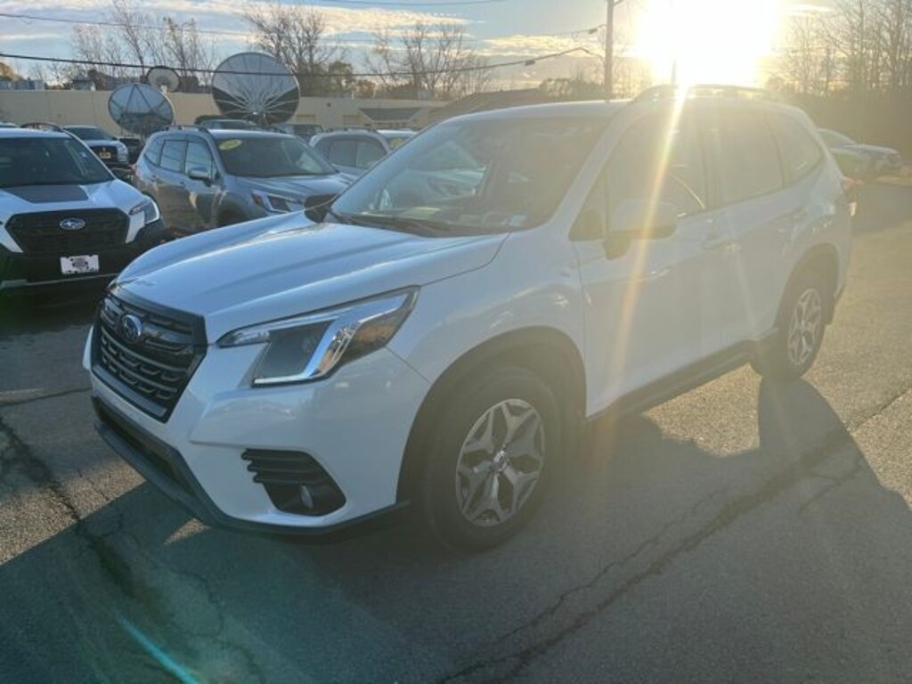 Used 2023 Subaru Forester Premium SUV