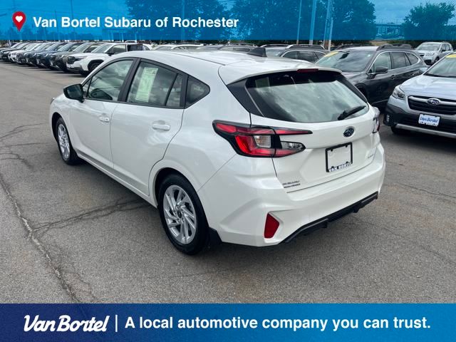 2024 Subaru Impreza Base photo 3