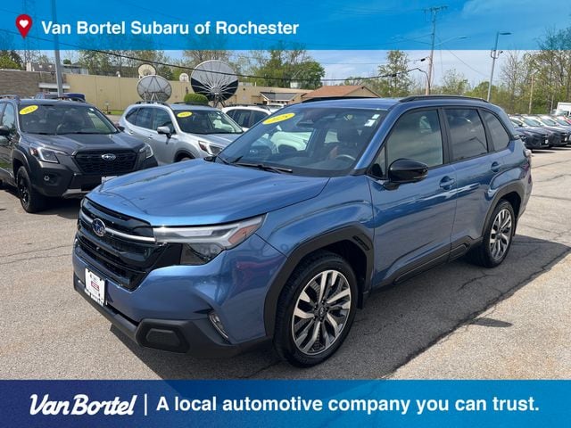 2025 Subaru Forester Touring's photo