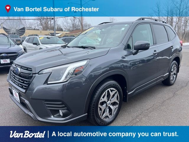 2023 Subaru Forester Premium's photo