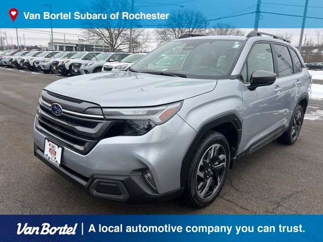 2025 Subaru Forester Limited's photo