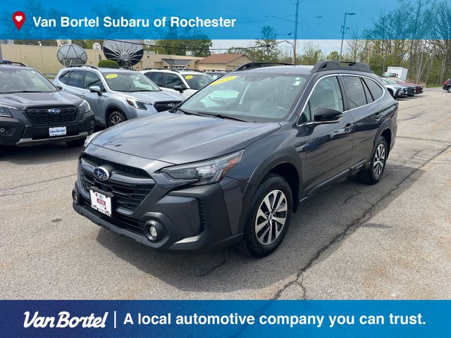 2023 Subaru Outback Premium's photo